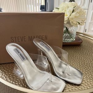 Beautiful clear Steven Madden mid/high heels New